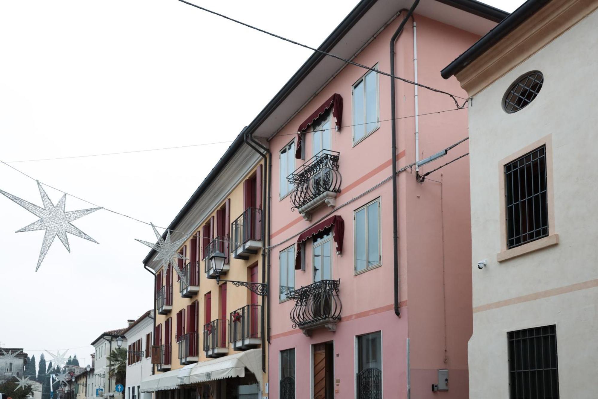 Ponte Vecchio, Elegante Appartamento A Due Passi Dal Centro Bassano del Grappa Zewnętrze zdjęcie